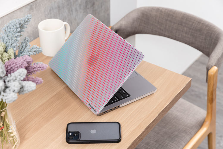Picture of SwitchEasy MacBook Pro 14" (2021, M1) DOTS Hard Shell Aurora
