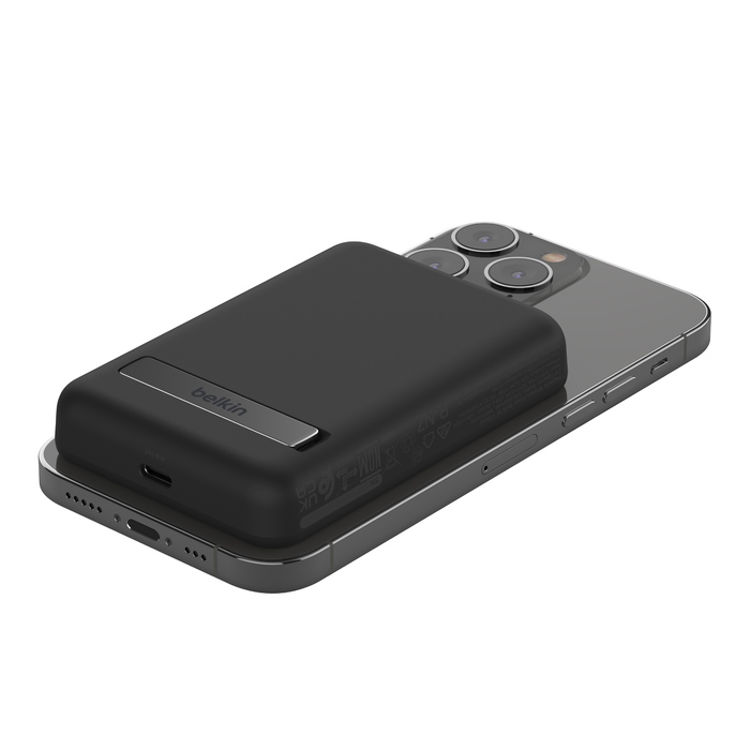Picture of Belkin 5000mAh BoostCharge Magnetic Power Bank with Kickstand