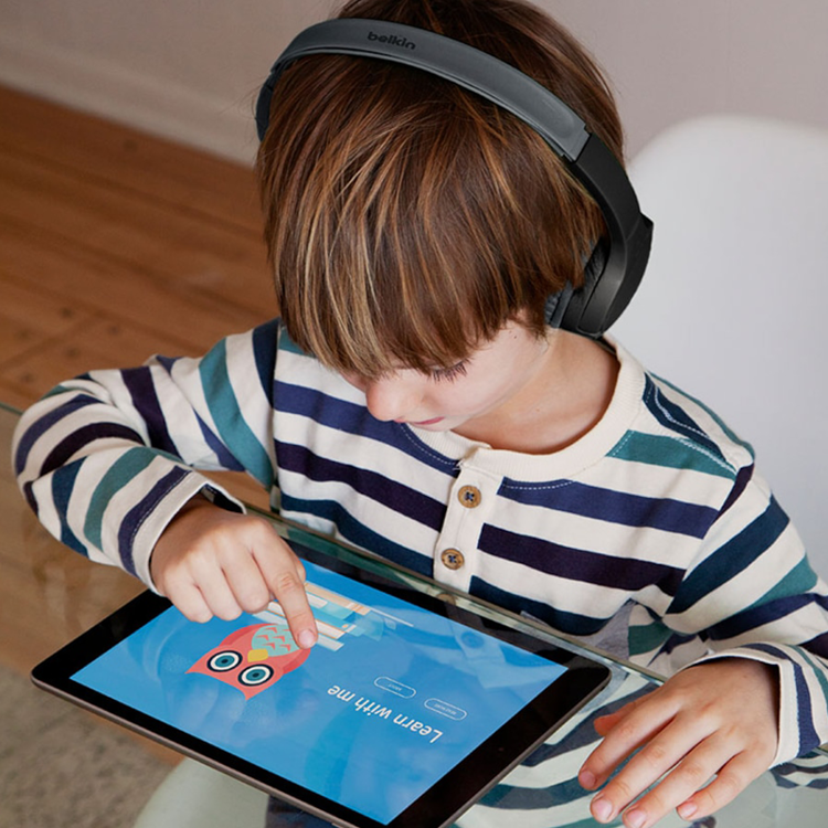 صورة BELKIN SOUNDFORM MINI WIRELESS ON-EAR HEAPHONE FOR KIDS-BLACK