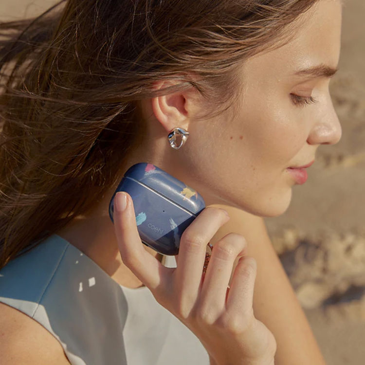 صورة UNIQ COEHL REVERIE AIRPODS PRO CASE PRUSSIAN BLUE (BLUE)