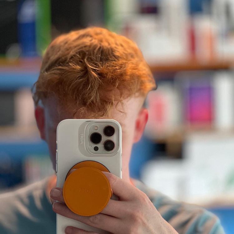 صورة MOFT Snap Phone Grip & Stand - MagSafe Compatible Orange