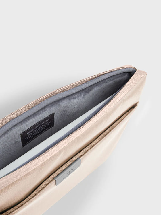 صورة UNIQ Bergen Protective water resistant  laptop sleeve (Up to 14 inch ) BEIGE