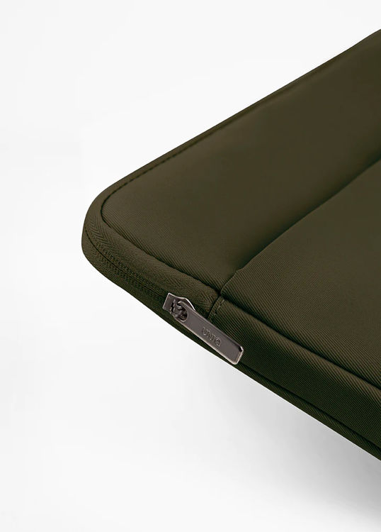 صورة UNIQ Bergen Protective water resistant laptop sleeve (Up to 14 inches) OLIVE GREEN