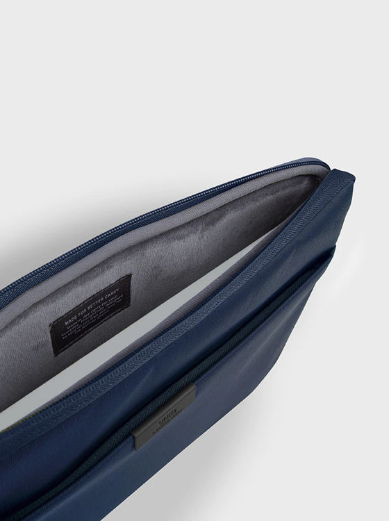 صورة UNIQ Bergen Protective water resistant laptop sleeve (Up to 14 inches) BLUE