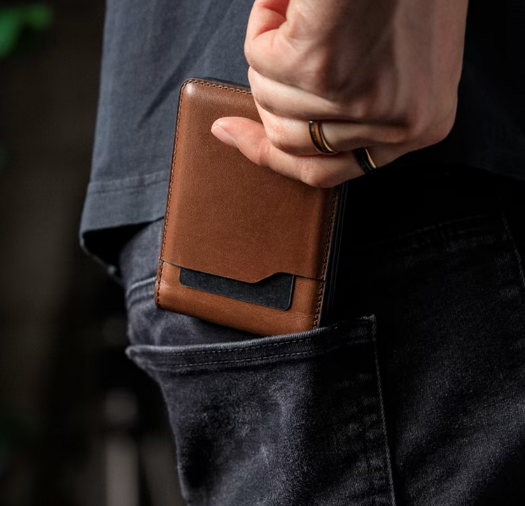 Picture of Nomad Bifold Wallet - Rustic Brown