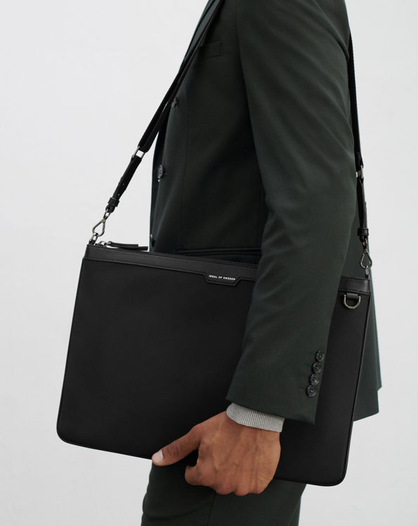 صورة Ideal of Sweden Laptop Noel Cream Black 13 inch