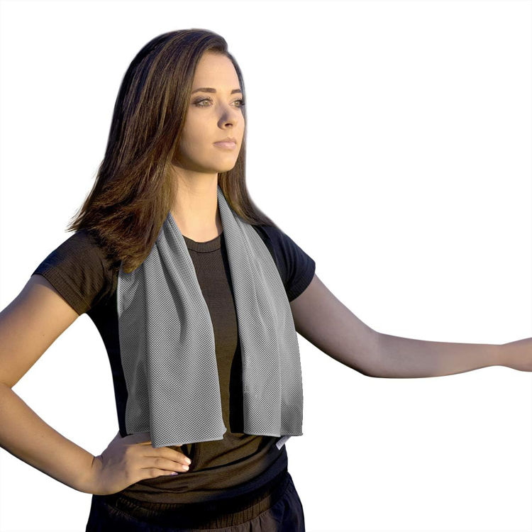 صورة Sports Instant cooling towel. Stays cool up to 2 hrs
