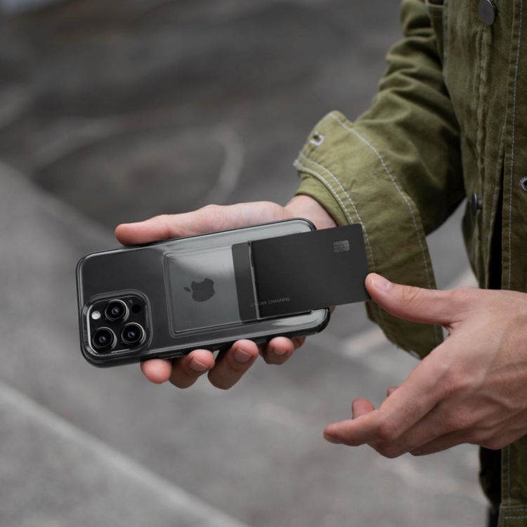 صورة UNIQ HYBRID IPHONE (2023) 6.1 AIR FENDER ID - SMOKED (GREY TINTED)_UNIQ-IP6.1(2023)-AFIDGTNT