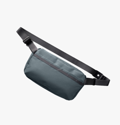 Picture of UNIQ DENVER CANVAS CROSSBODY BAG (5L) - MIDNIGHT BLACK (MIDNIGHT BLACK)